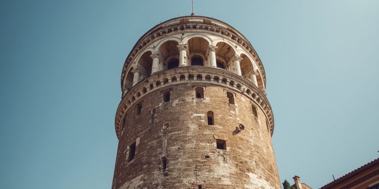 Torre dei Conti Rom: Geschichte, Besuchstipps und aktuelle Lage
